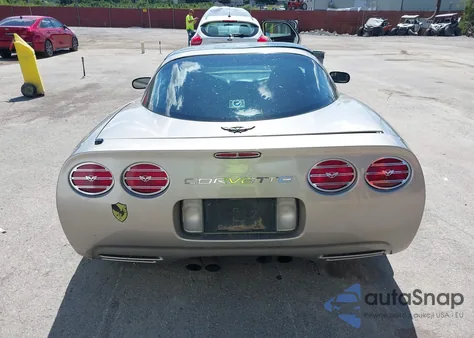 1998 Chevrolet Corvette z USA, uszkodzony, nr VIN 1G1YY22G2W5123045